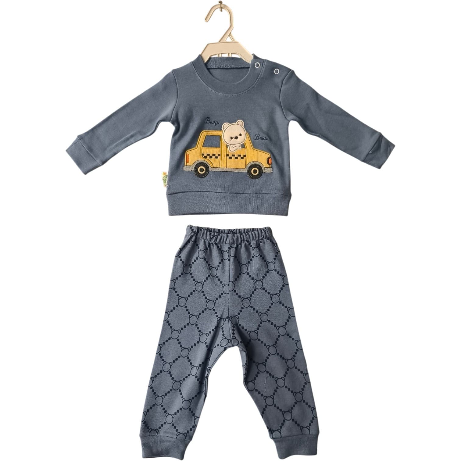 Arabalı Ayıcık Aplikeli Omuzdan Çıtçıtlı Sweatshirt ve Geometrik Desenli Eşofman Altlı 2'li Bebek Takımı