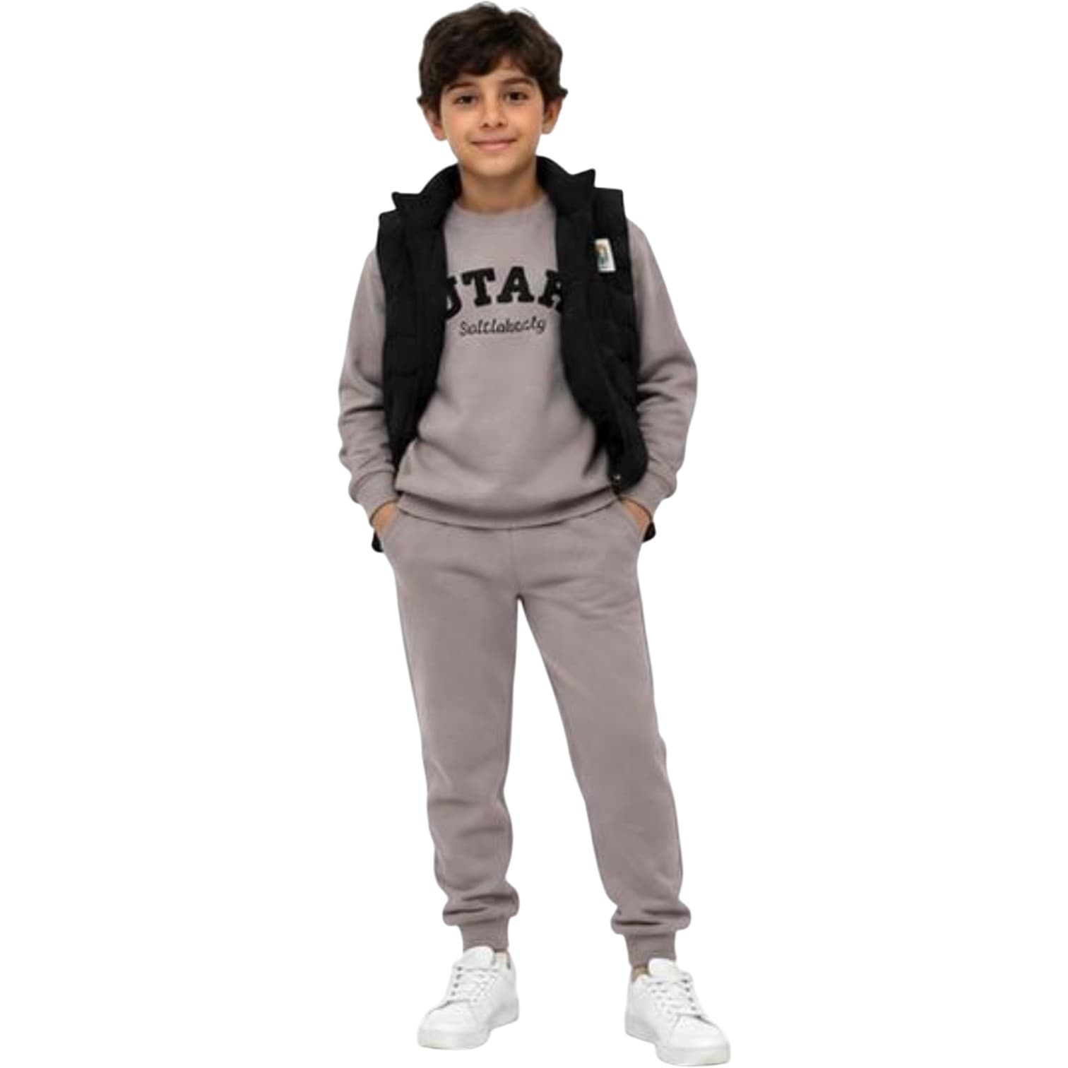 Erkek Çocuk Dik Yaka Armalı Şişme Yelekli, Tipografi Baskılı Sweatshirt ve Eşofman Altı 3'lü Takım